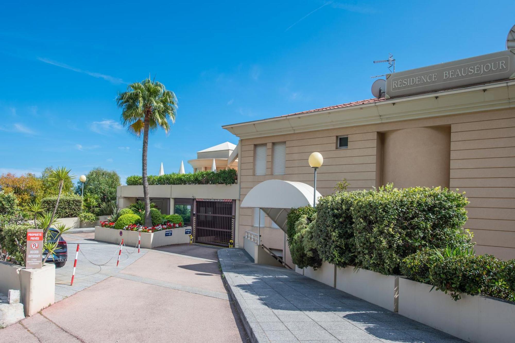 Beausejour - Splendide 2 Pieces - Piscine - Parking - Vue Apartamento *